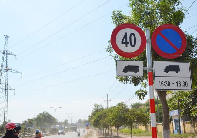bien bao toc do biển báo tốc độ
