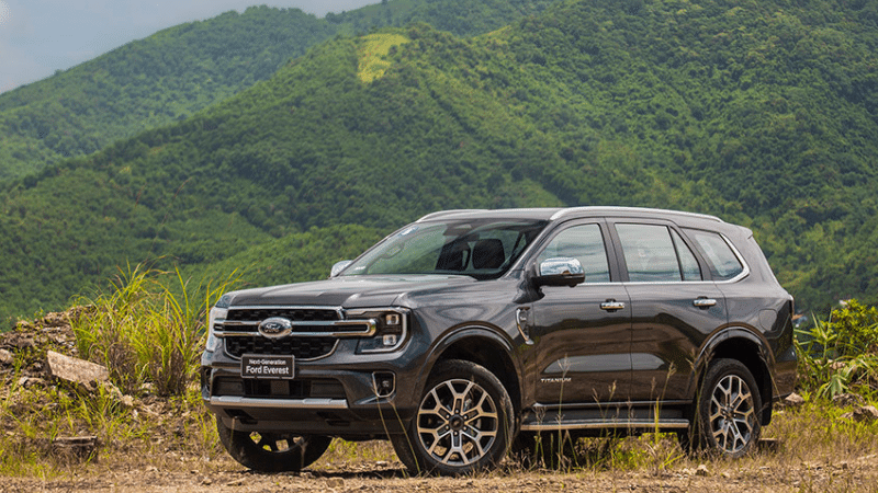 Ford Everest Titanium màu nâu Ford Everest Titanium màu nâu