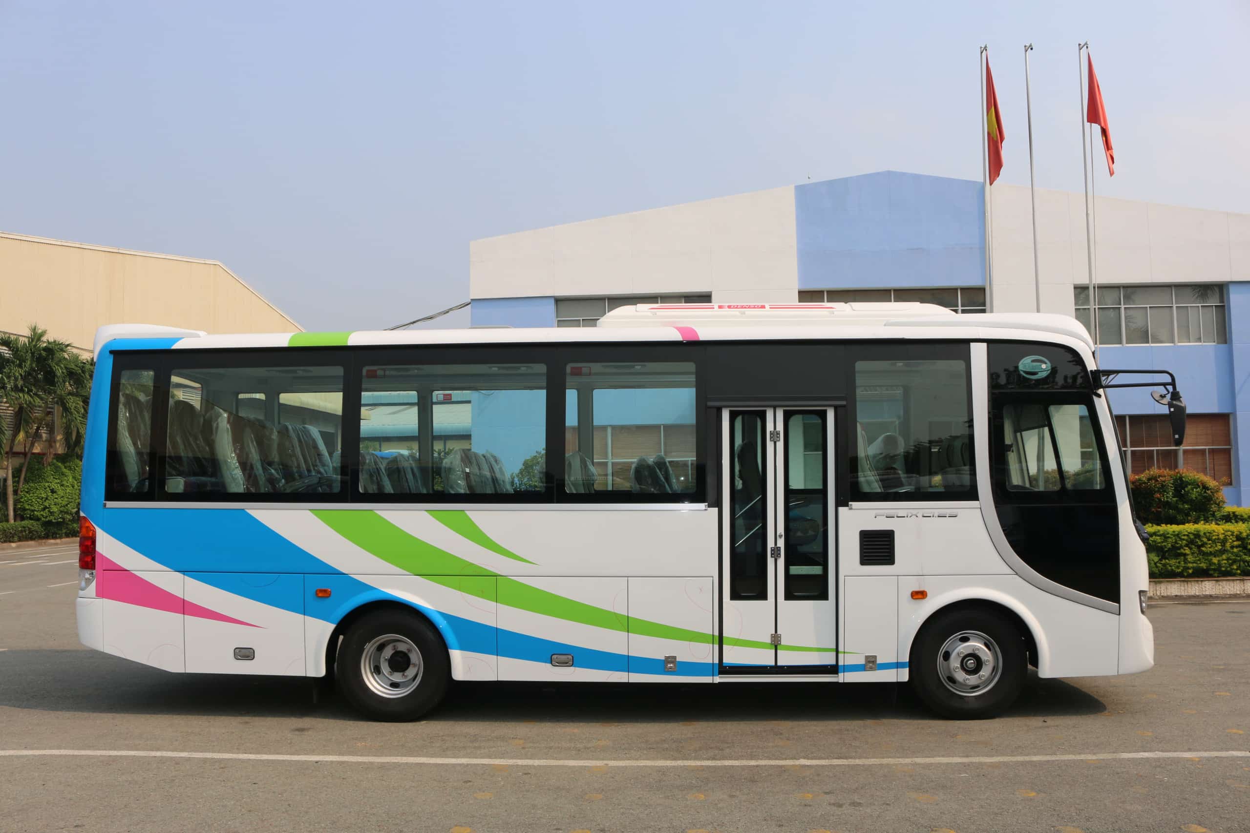 thue xe 29 30 cho Samco Felix 02 Thuê xe 29-30 chỗ Isuzu Samco Felix tại TPHCM
