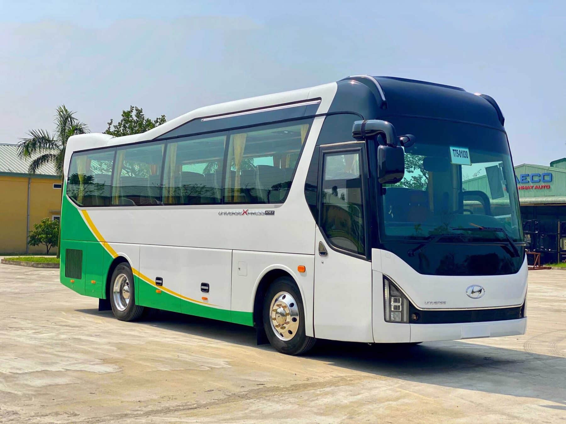 Thuê xe 29 chỗ, 30 chỗ Hyundai Universe tại TPHCM Thuê xe 29 chỗ, 30 chỗ Hyundai Universe tại TPHCM
