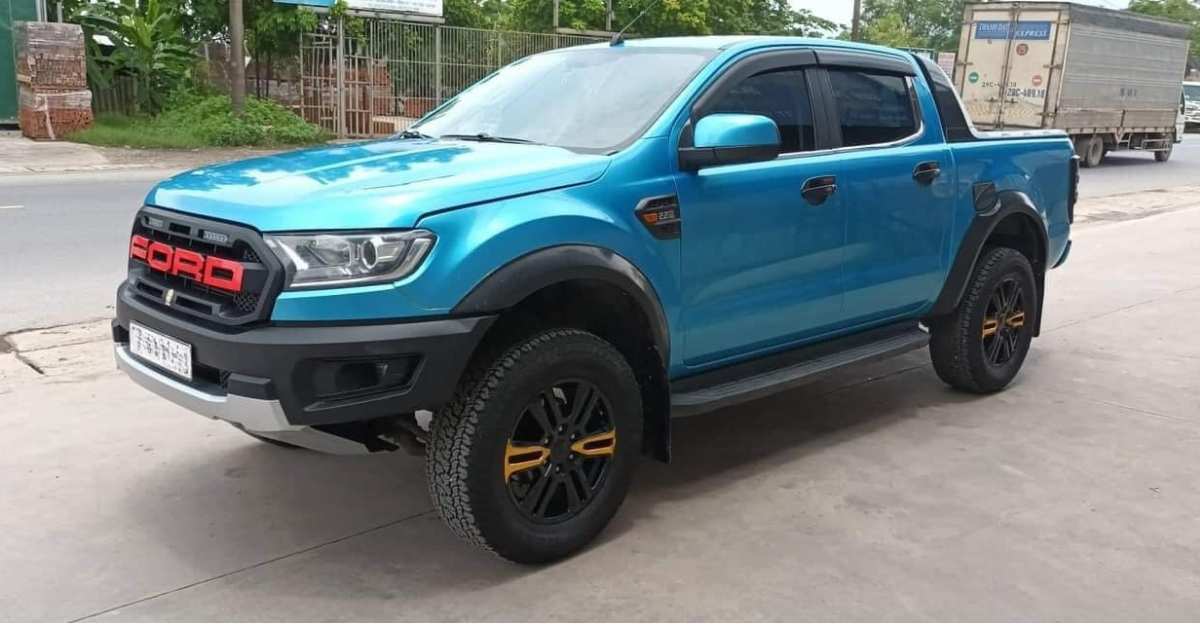 Kinh nghiệm thuê xe Ford Ranger Raptor Kinh nghiệm thuê xe Ford Ranger Raptor